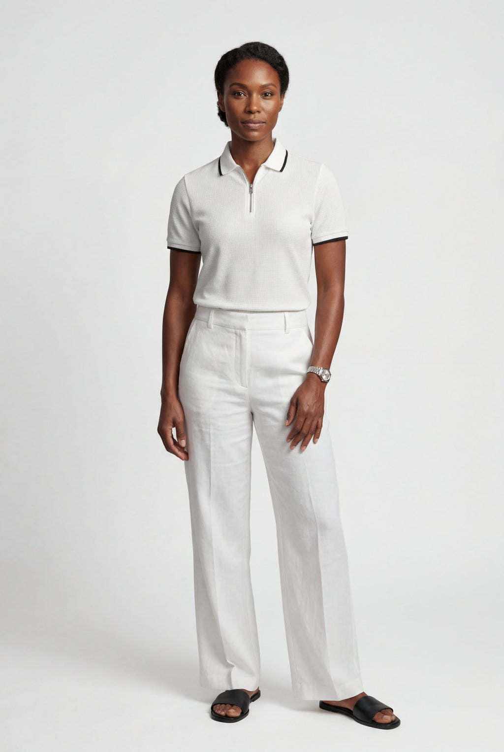 Casual polo for everyday use – Textured polo with half zipper for women