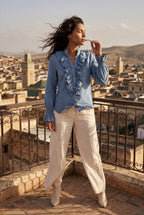 Elegant blouse for work and everyday use – Pleated blouse with ruffle details for women