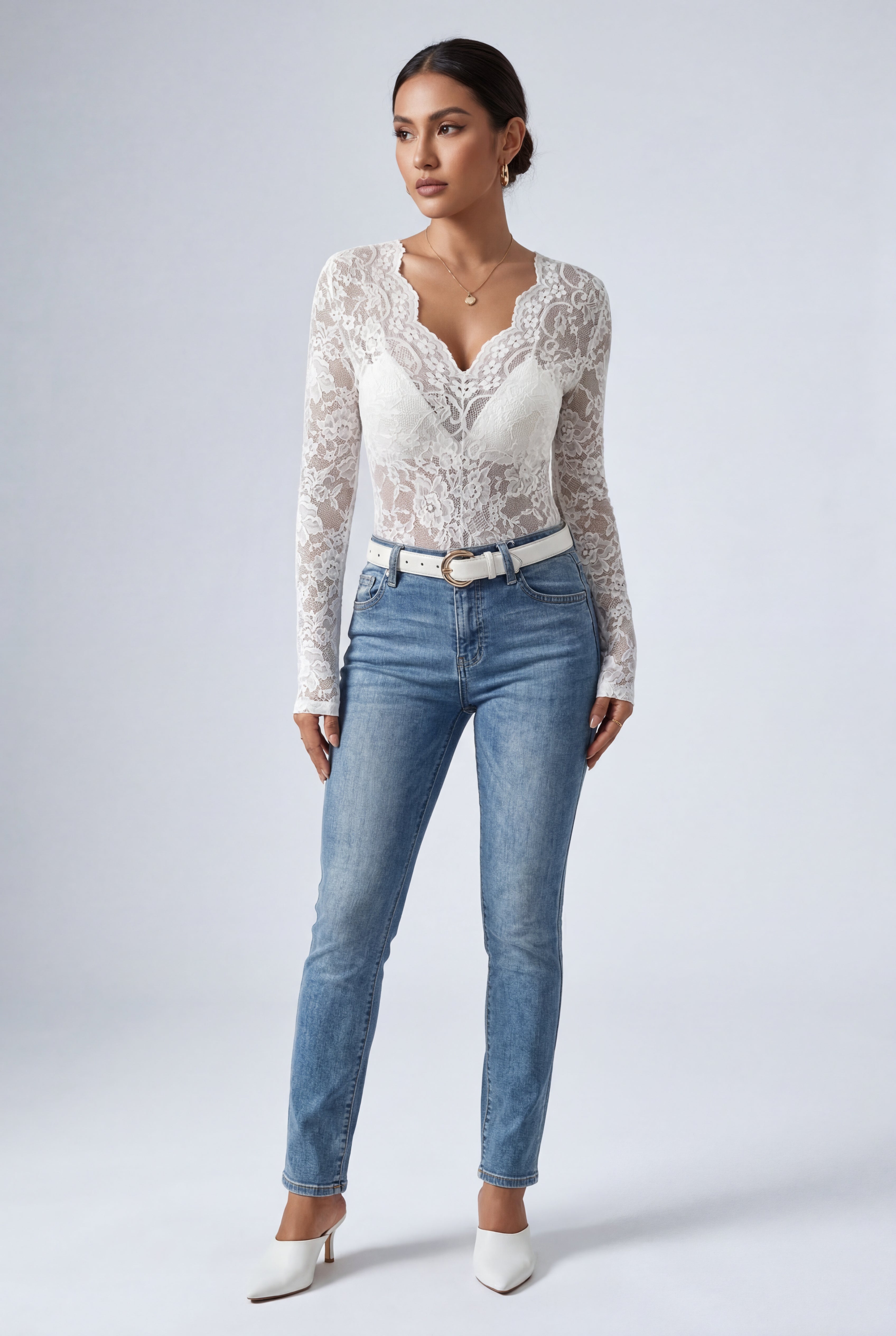 Elegant lace top for parties and evenings – Long-sleeved bodysuit for women