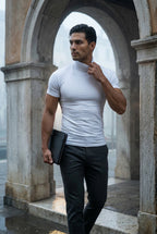 Fitted t-shirt for everyday use – Short-sleeve t-shirt with turtleneck for men