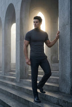 Fitted t-shirt for everyday use – Short-sleeve t-shirt with turtleneck for men